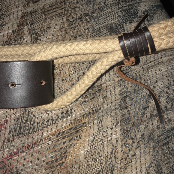 BELT - Picture 3 of 3